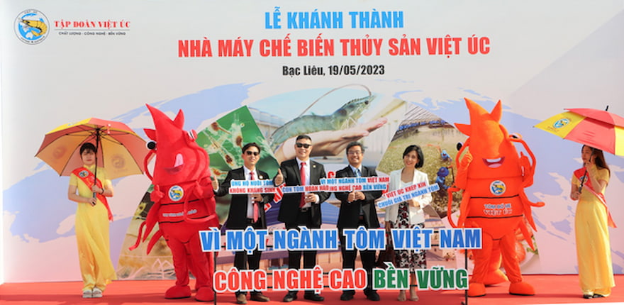 Lãnh đạo Việt Úc và SKALE Human Capital tại buổi lễ khánh thành nhà máy